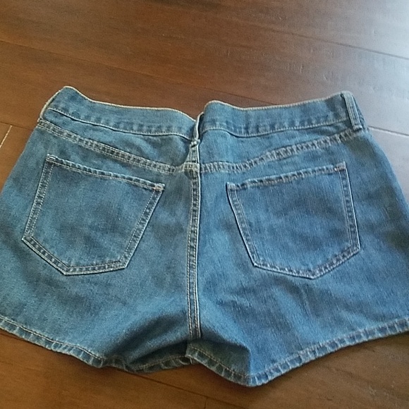 Old Navy- Flirt shorts size 10 - Picture 2 of 2